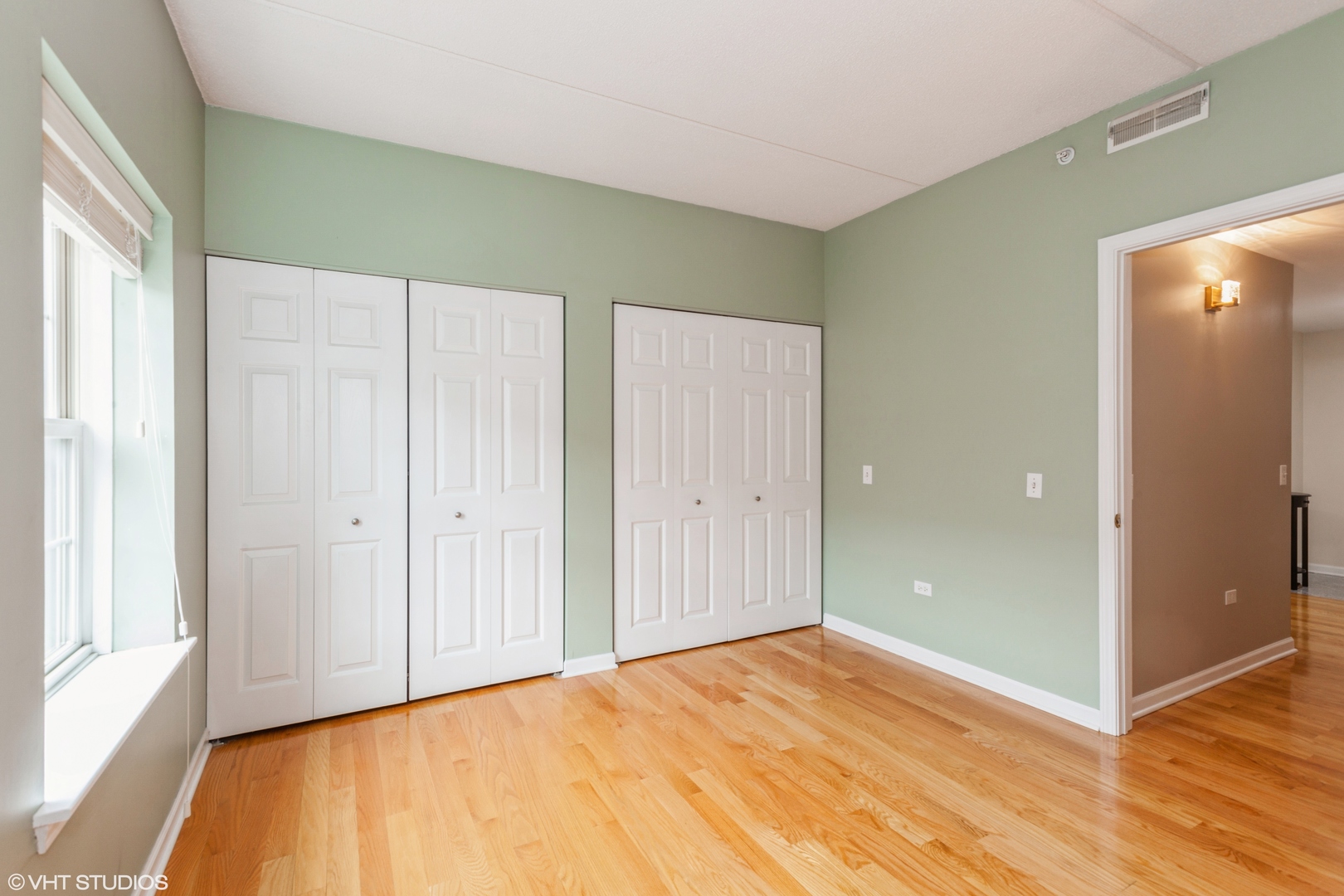200 N ADDISON Avenue Unit: 304