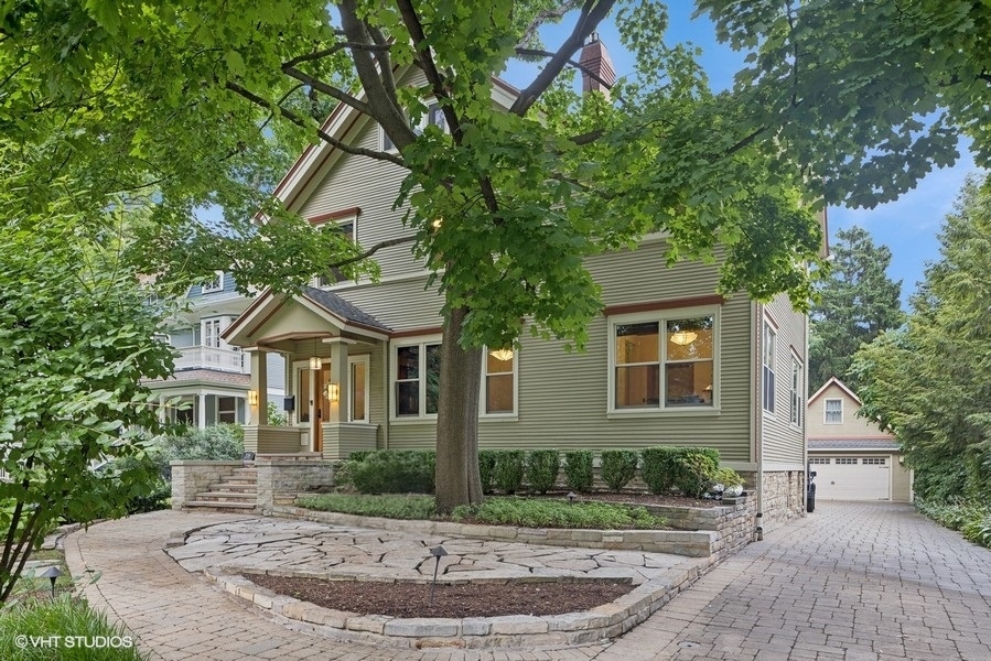 216 Forest Avenue
