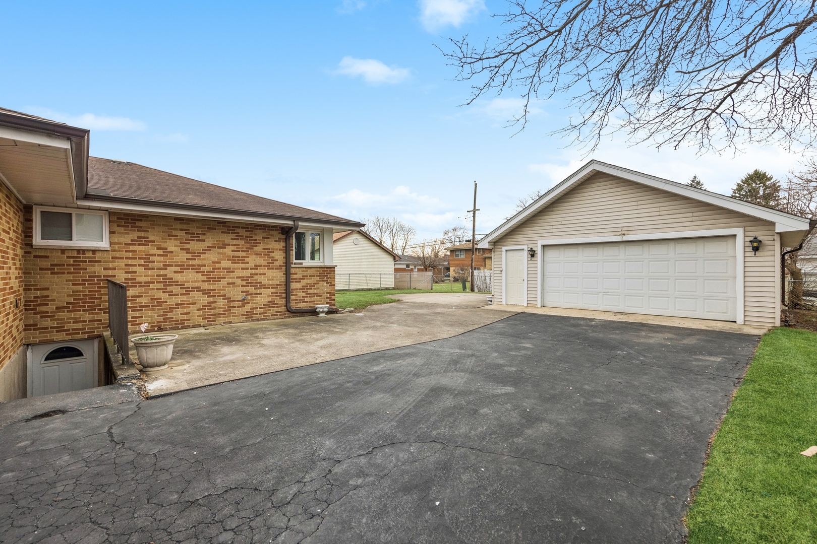 7710 Linden Avenue