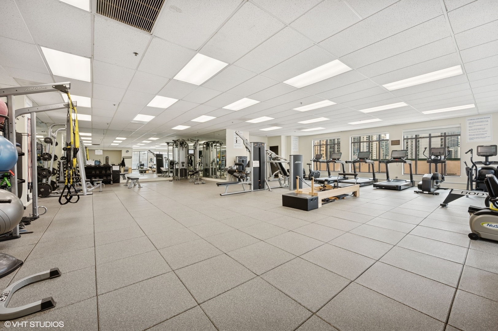 55 W Delaware Place Unit: 413