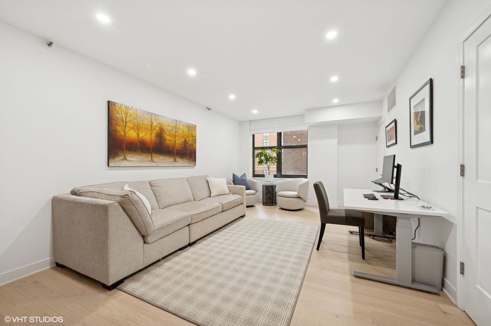 55 W Delaware Place Unit: 413