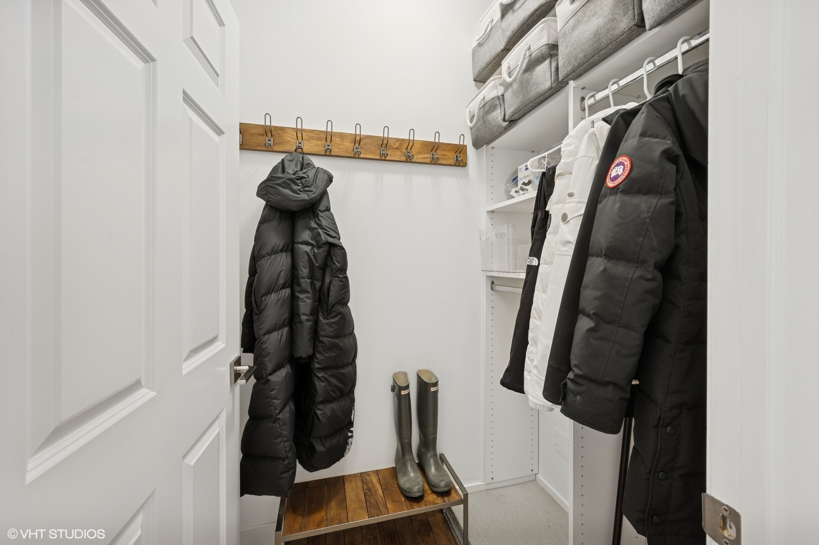 55 W Delaware Place Unit: 413
