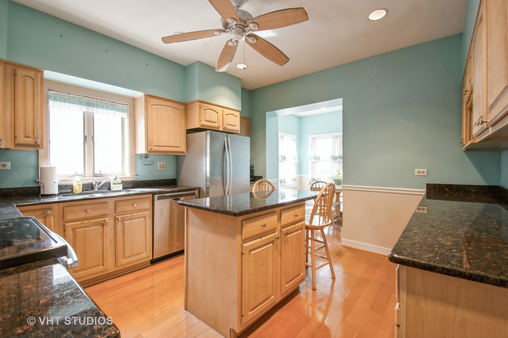 4440 N Mozart Street