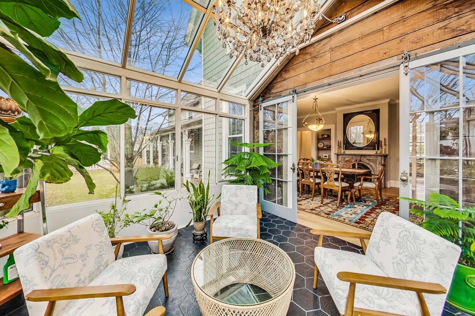 608 Singer Avenue