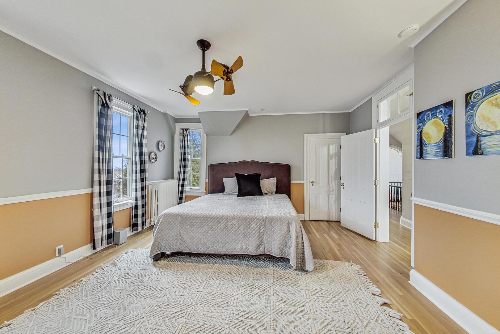 608 Singer Avenue