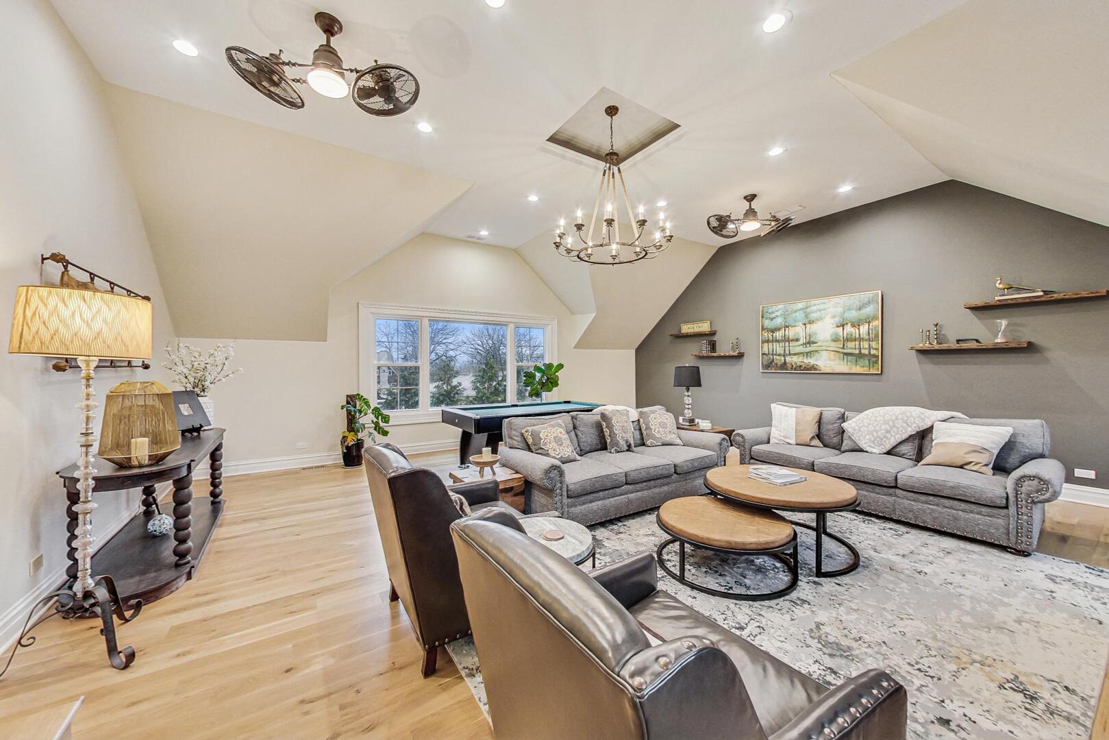 608 Singer Avenue