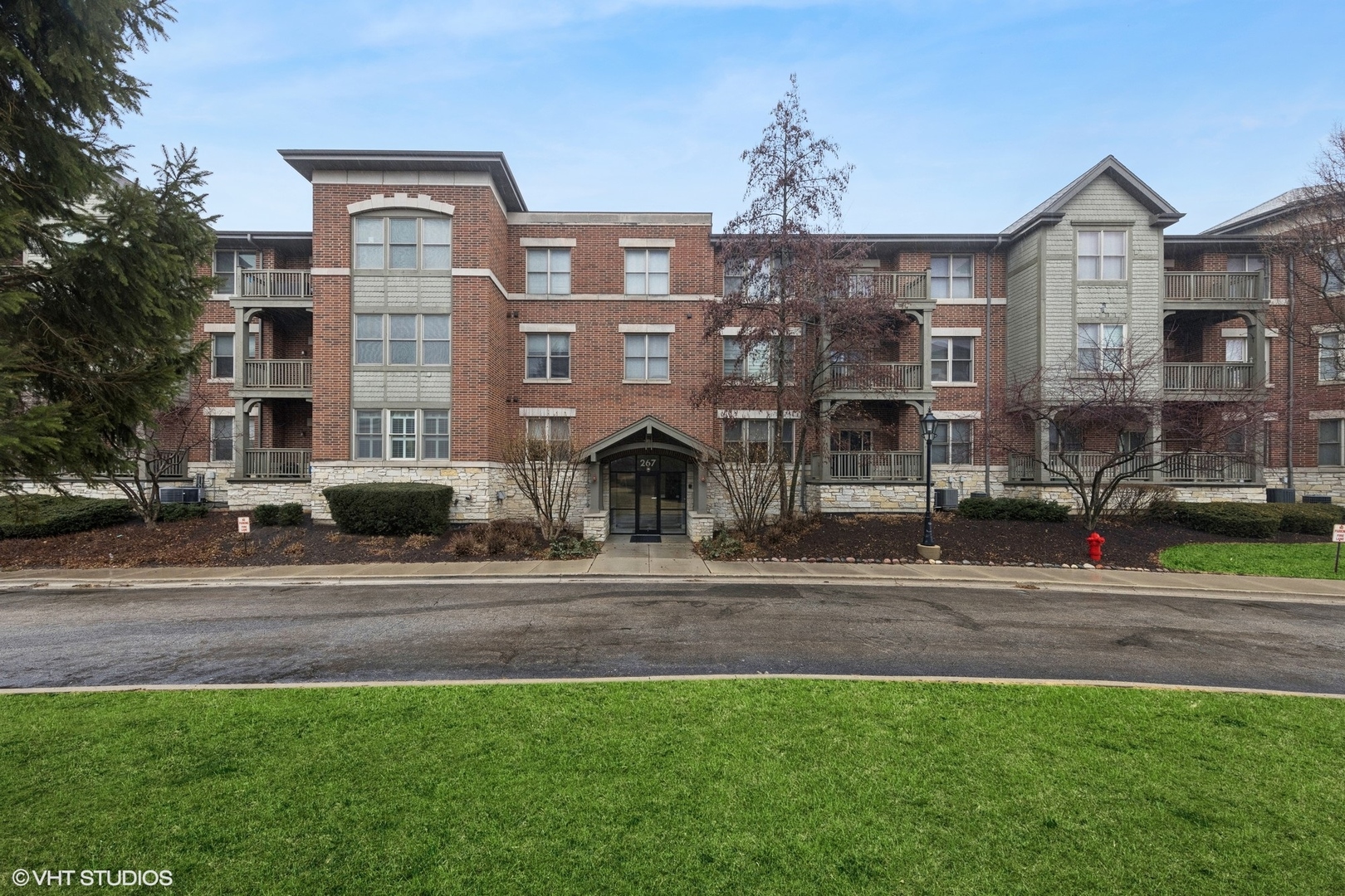267 E Railroad Avenue Unit: 304