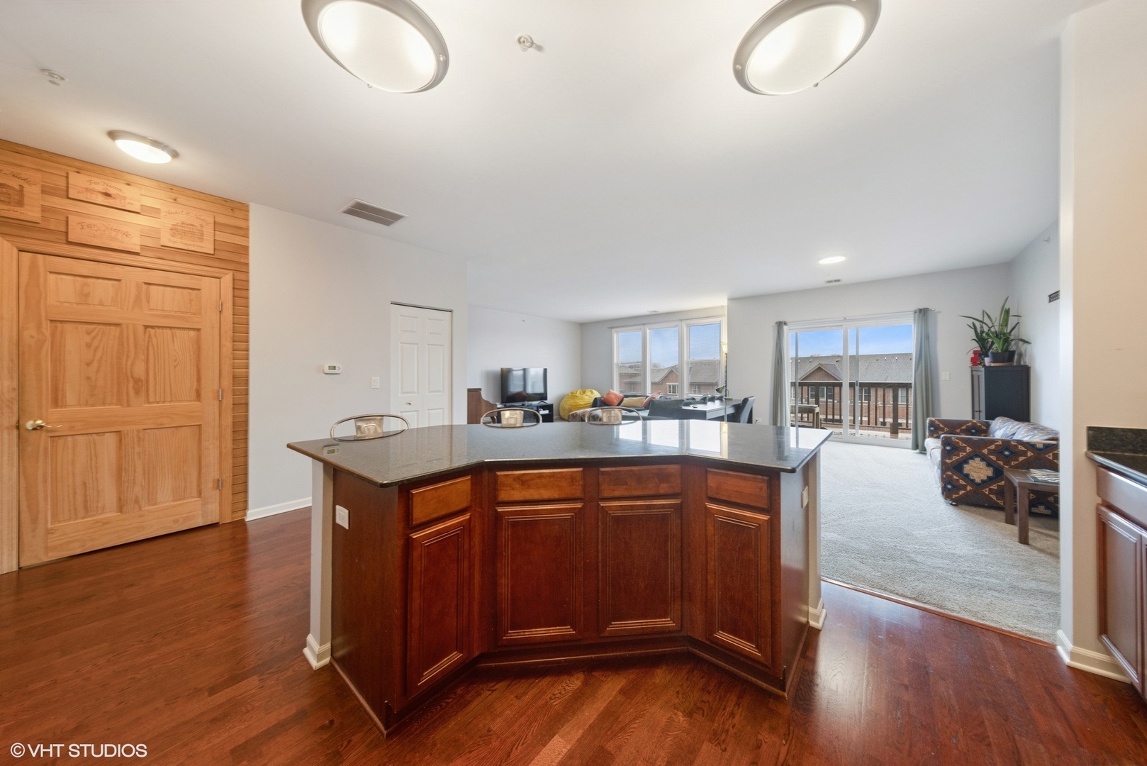 267 E Railroad Avenue Unit: 304