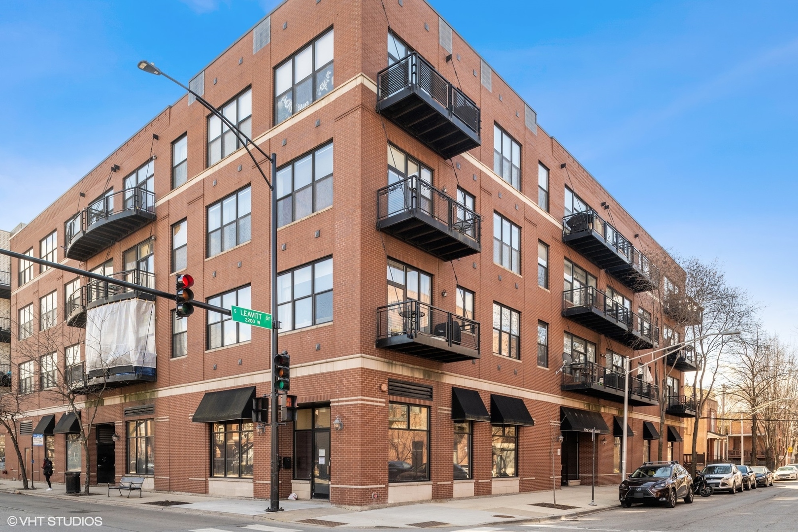 1 S Leavitt Street Unit: 306
