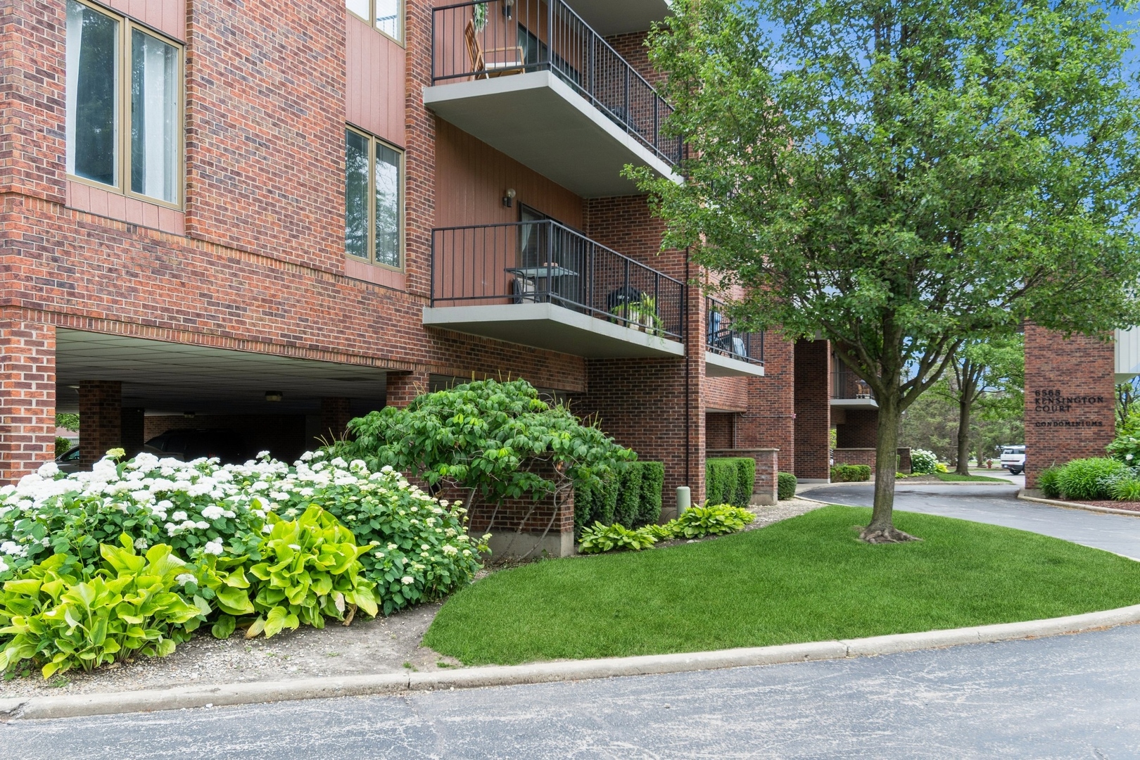 6565 Main Street Unit: 204