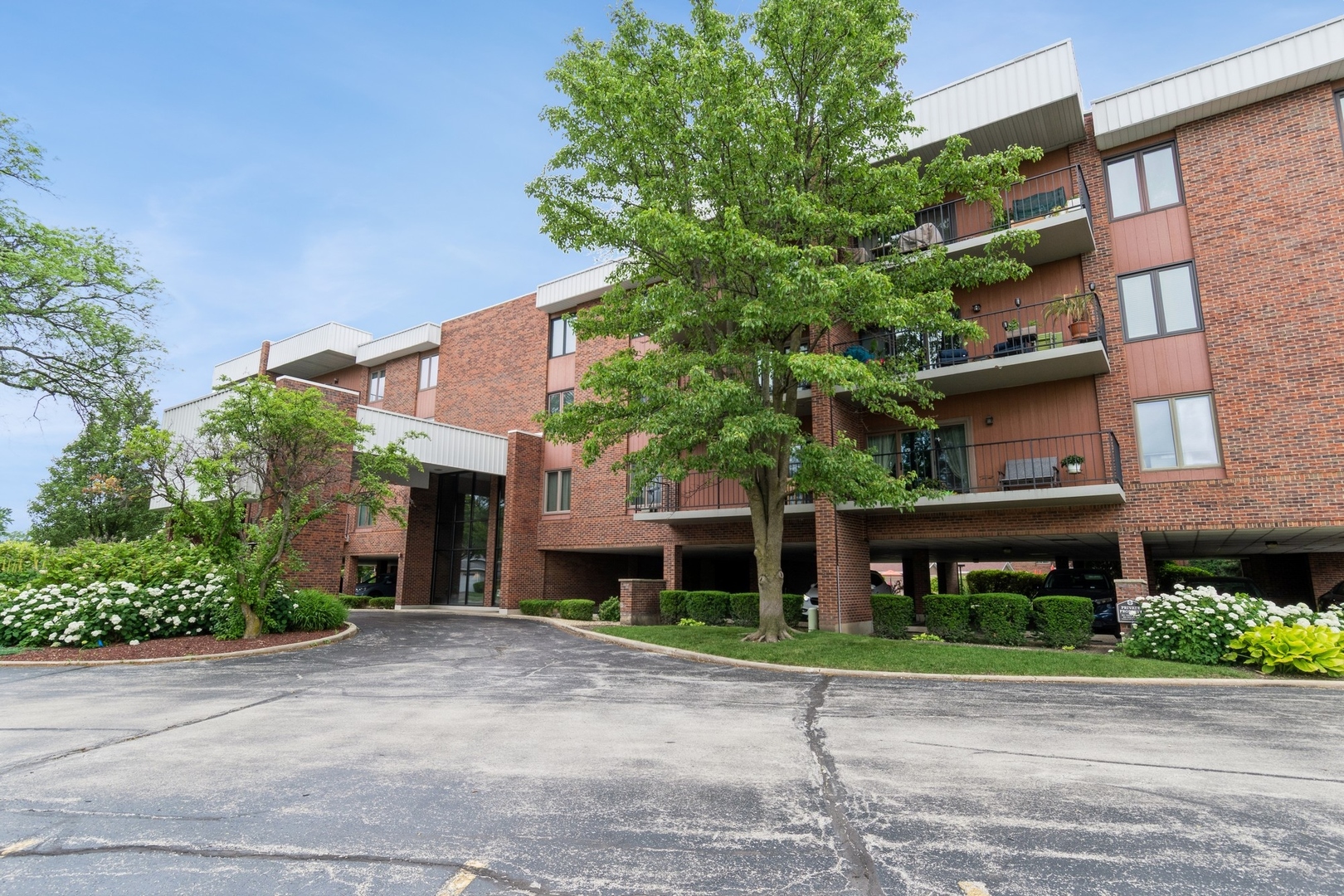 6565 Main Street Unit: 204