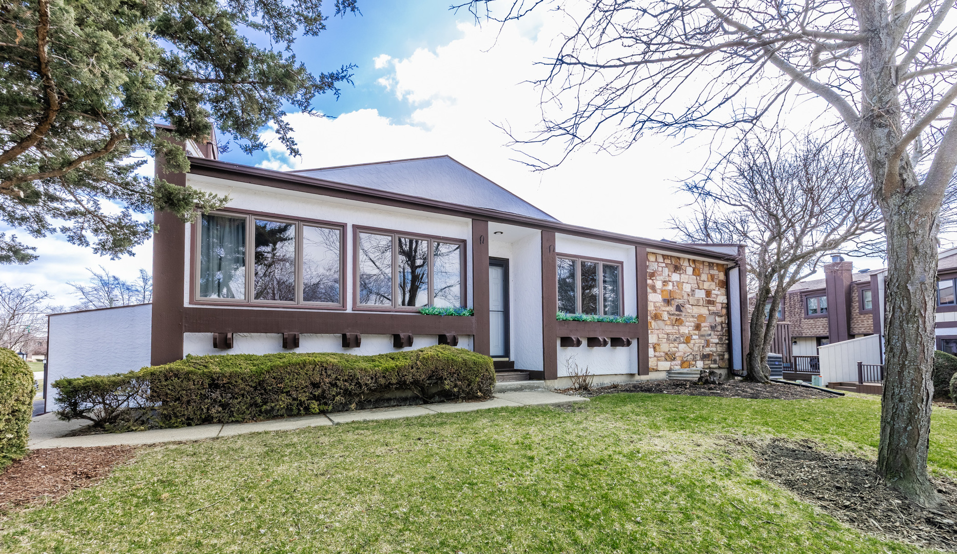 1 Cascade Drive