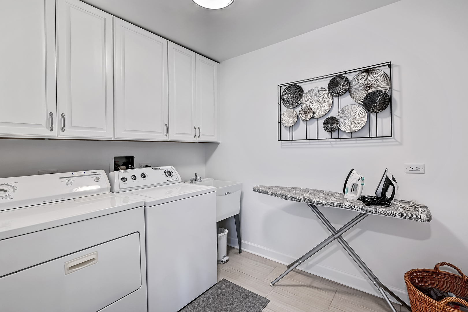 1441 Fox Lane