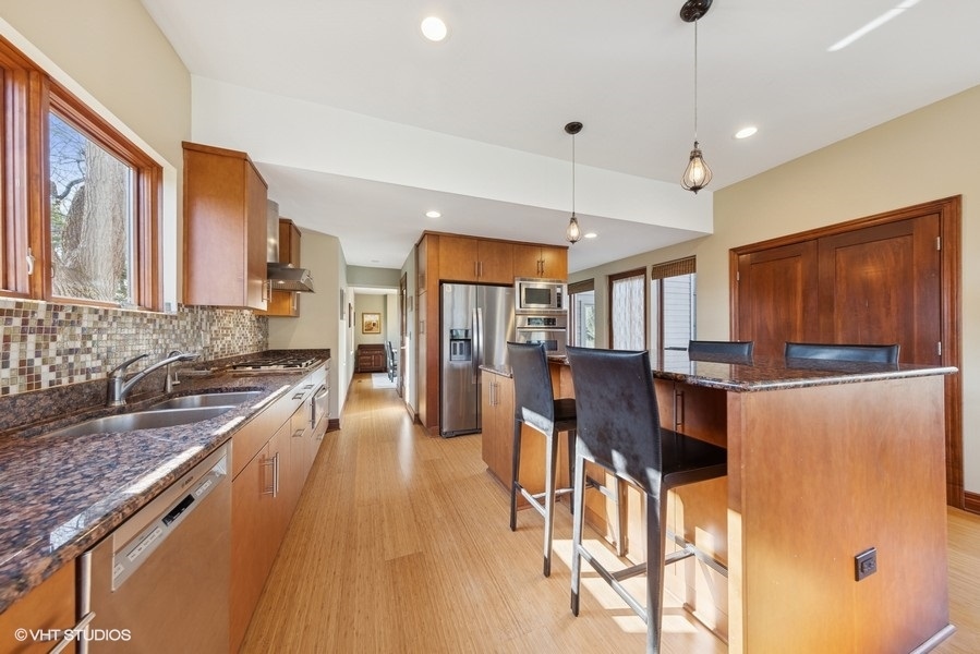 229 E Walnut Street
