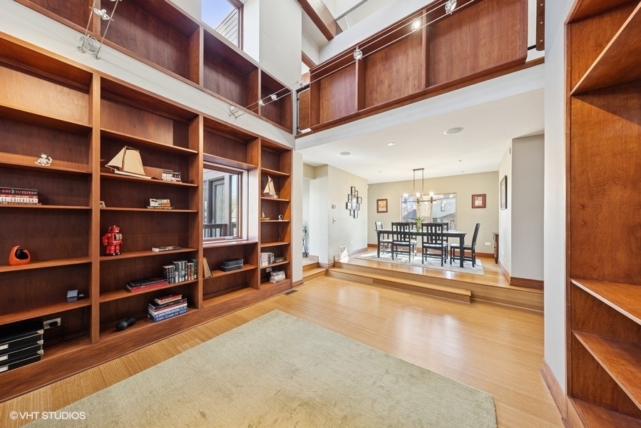 229 E Walnut Street