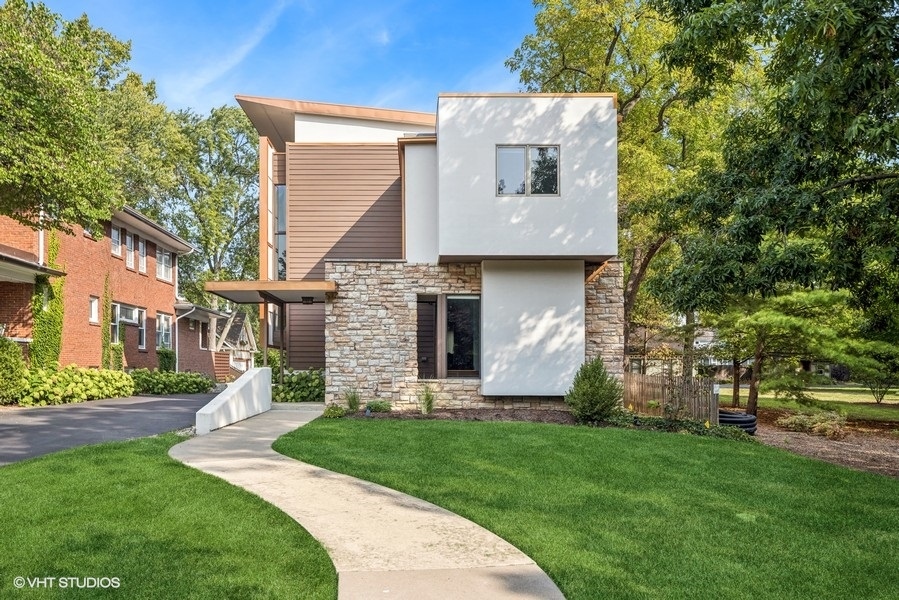229 E Walnut Street