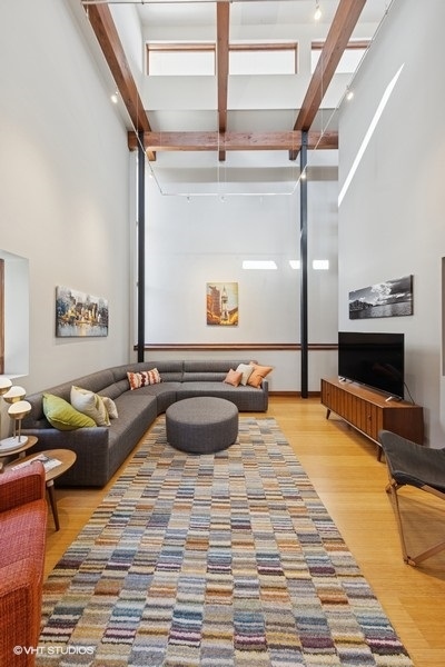 229 E Walnut Street