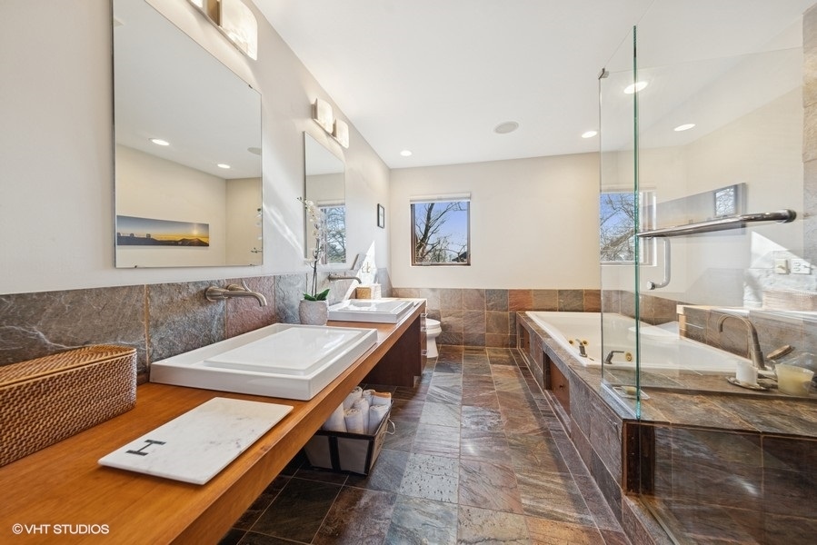 229 E Walnut Street