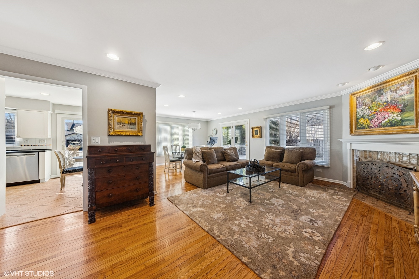 224 W Grant Village Street