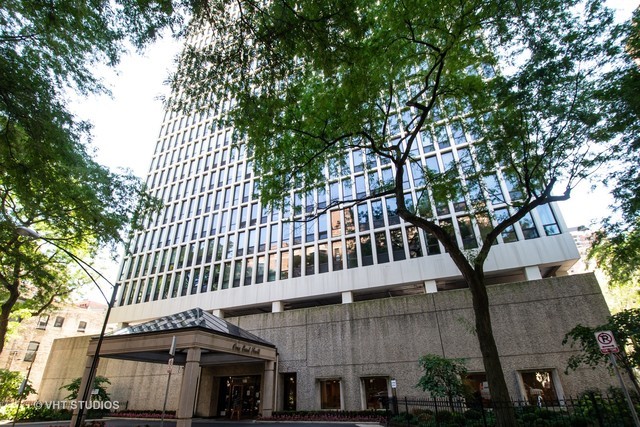 1 E Scott Street Unit: 412