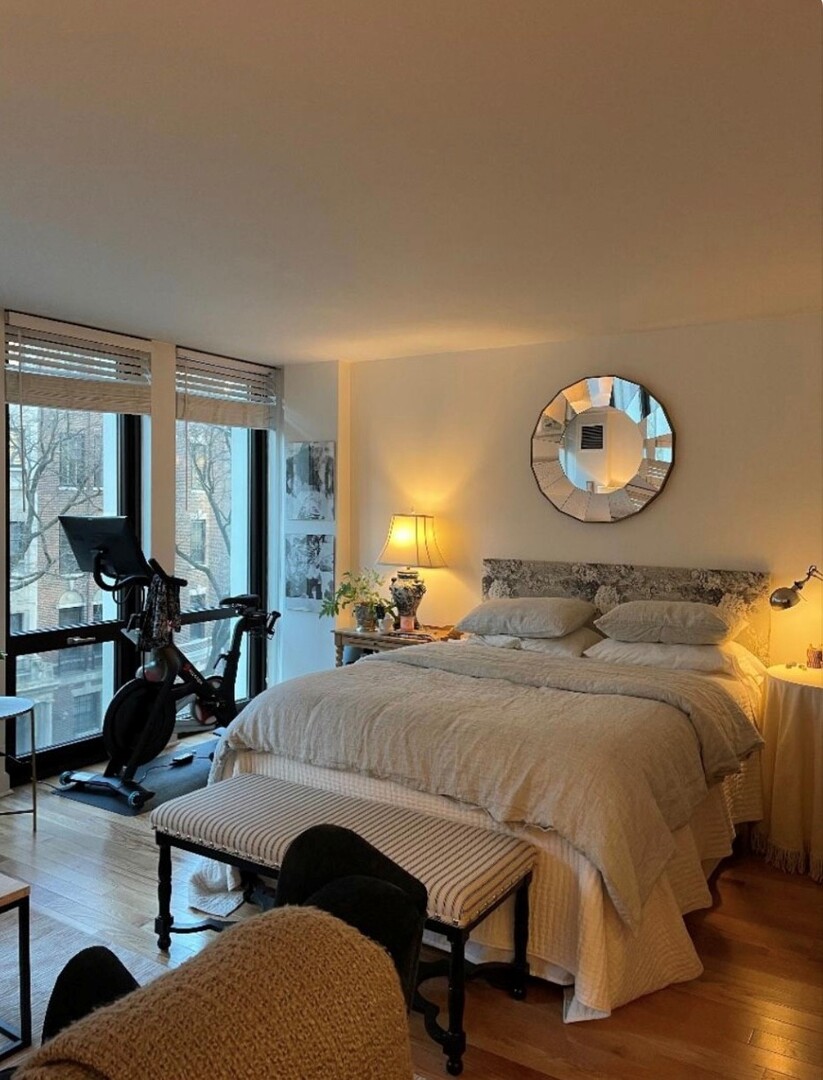 1 E Scott Street Unit: 412