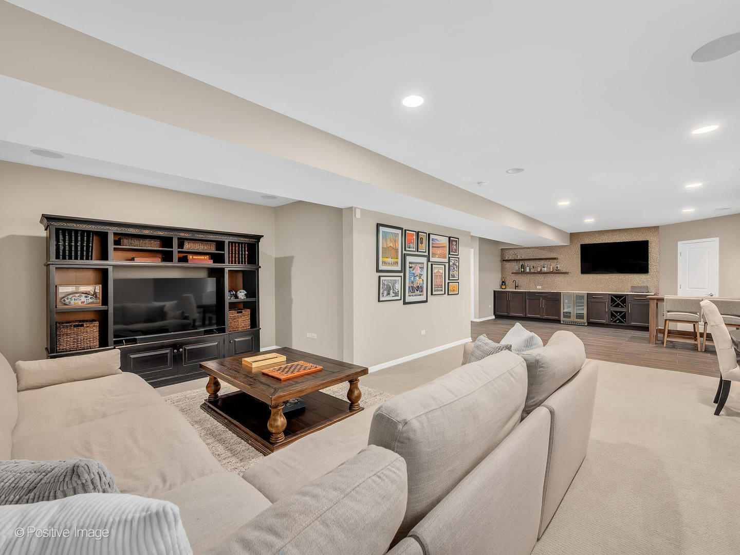 5332 Lane Place