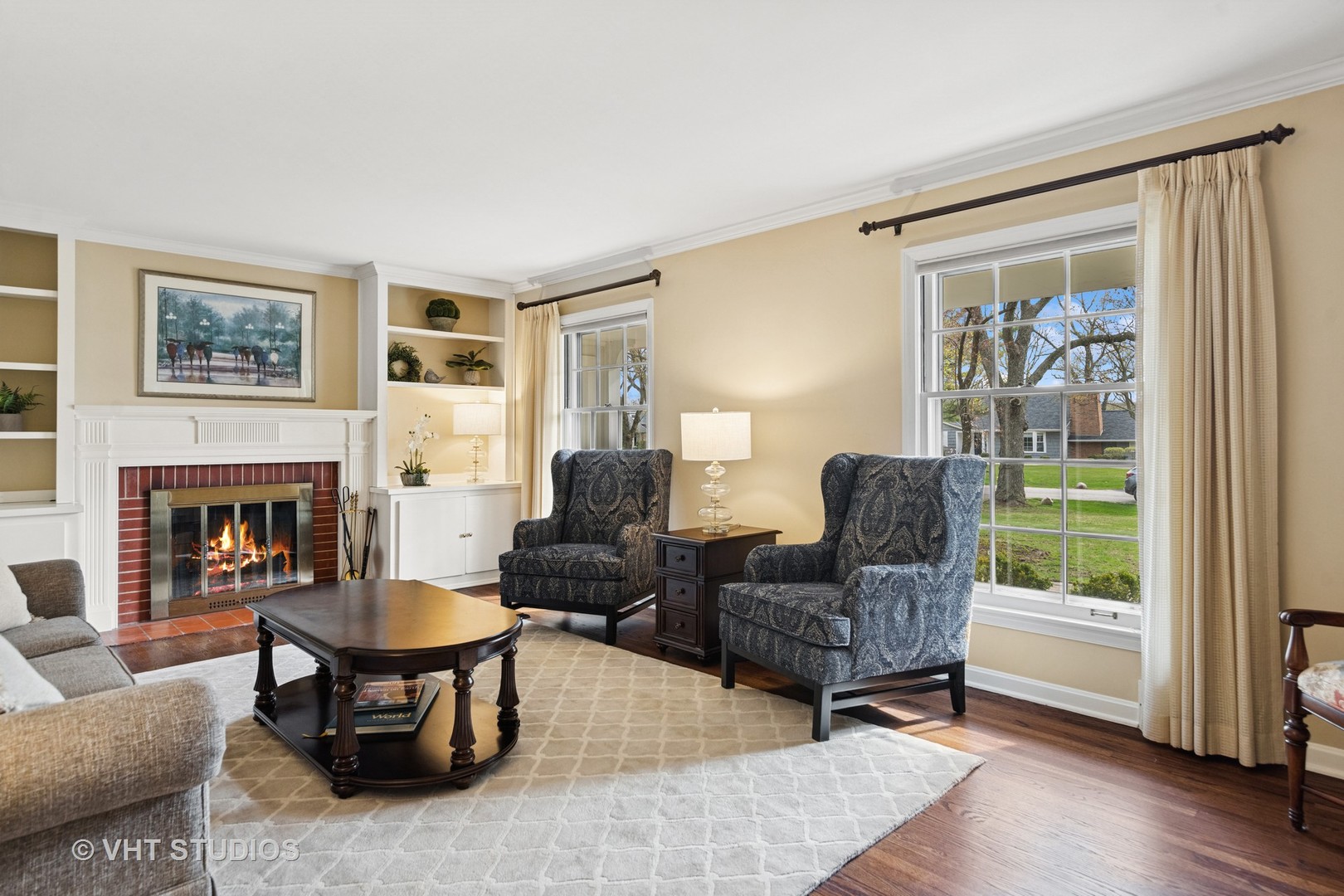 1200 Woodview