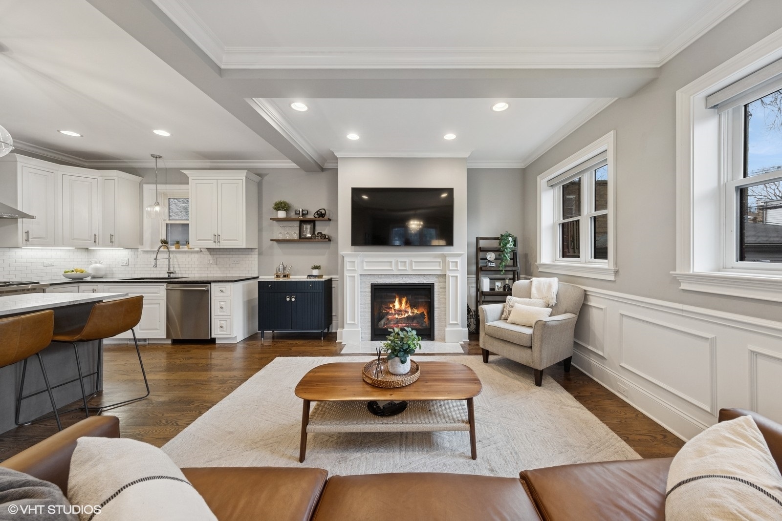 1833 W Addison Street Unit: 1S