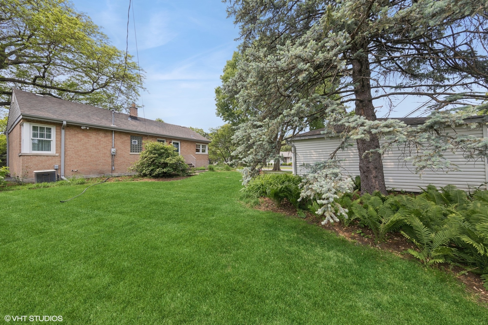 625 N County Line Road