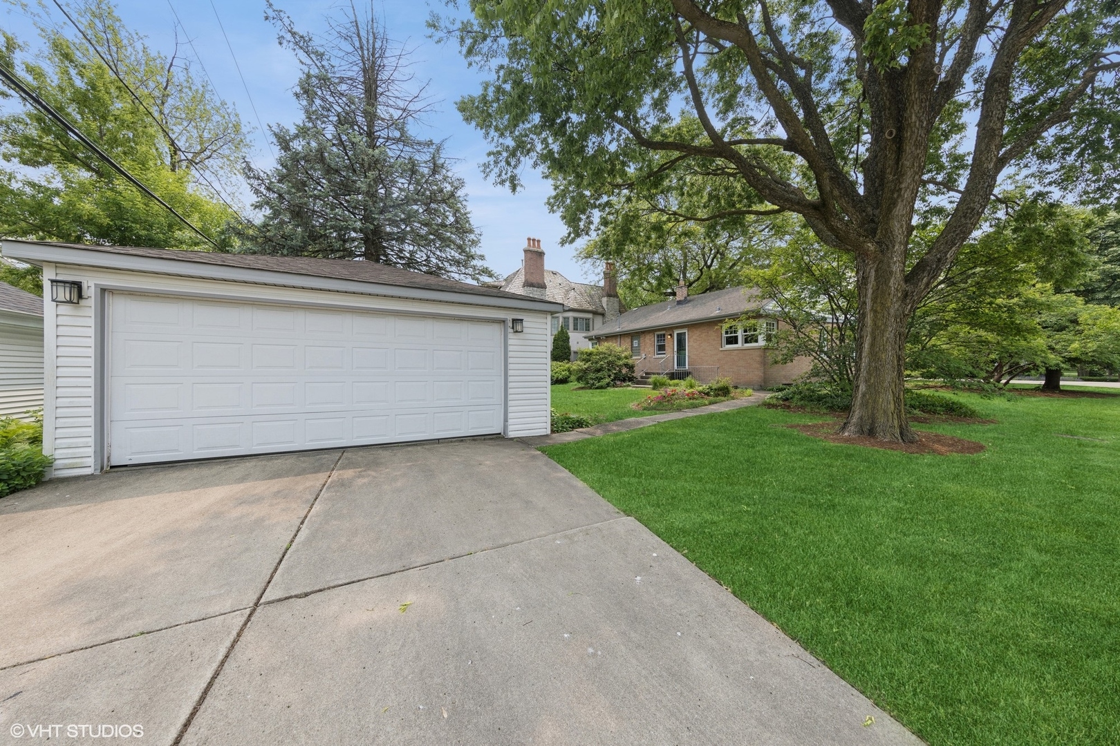 625 N County Line Road