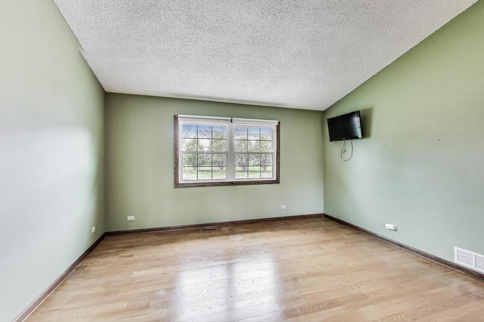 1100 Williamsburg Street