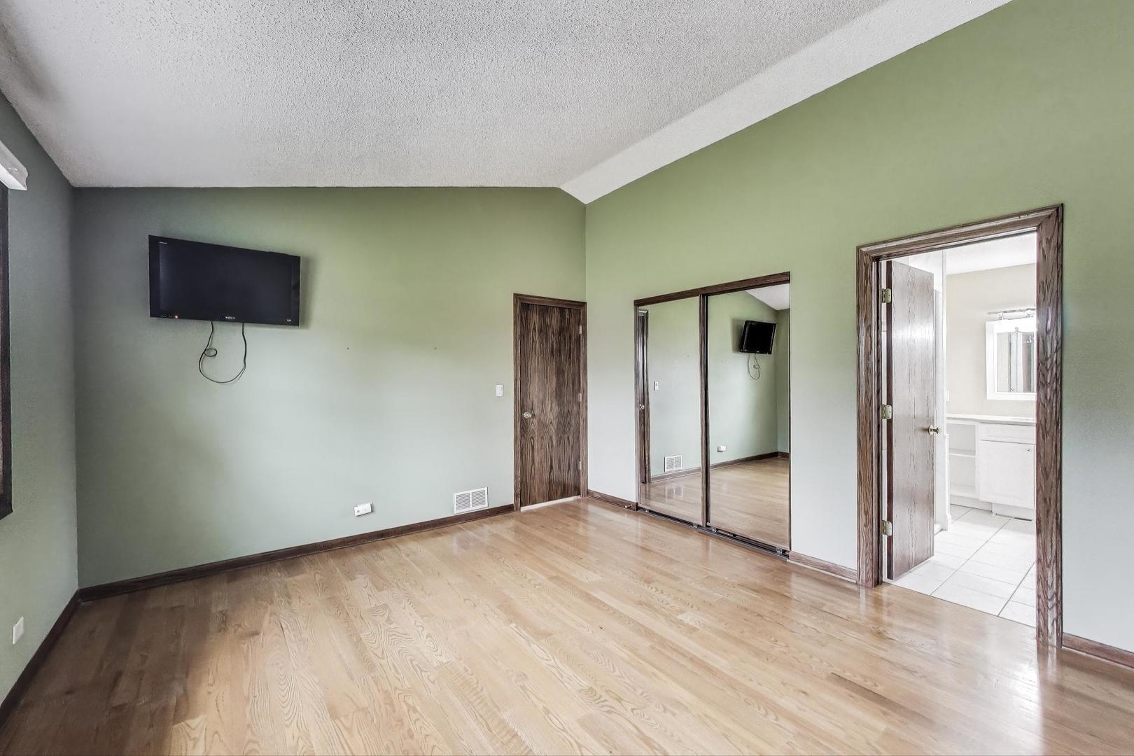 1100 Williamsburg Street