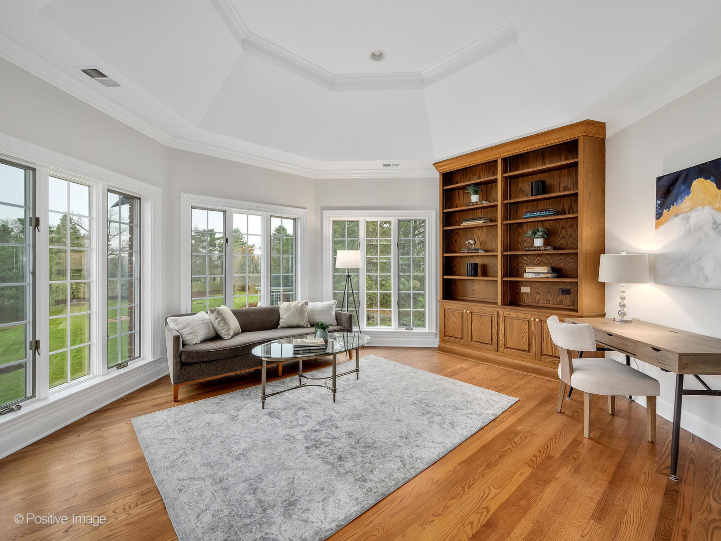 8 Longwood Drive