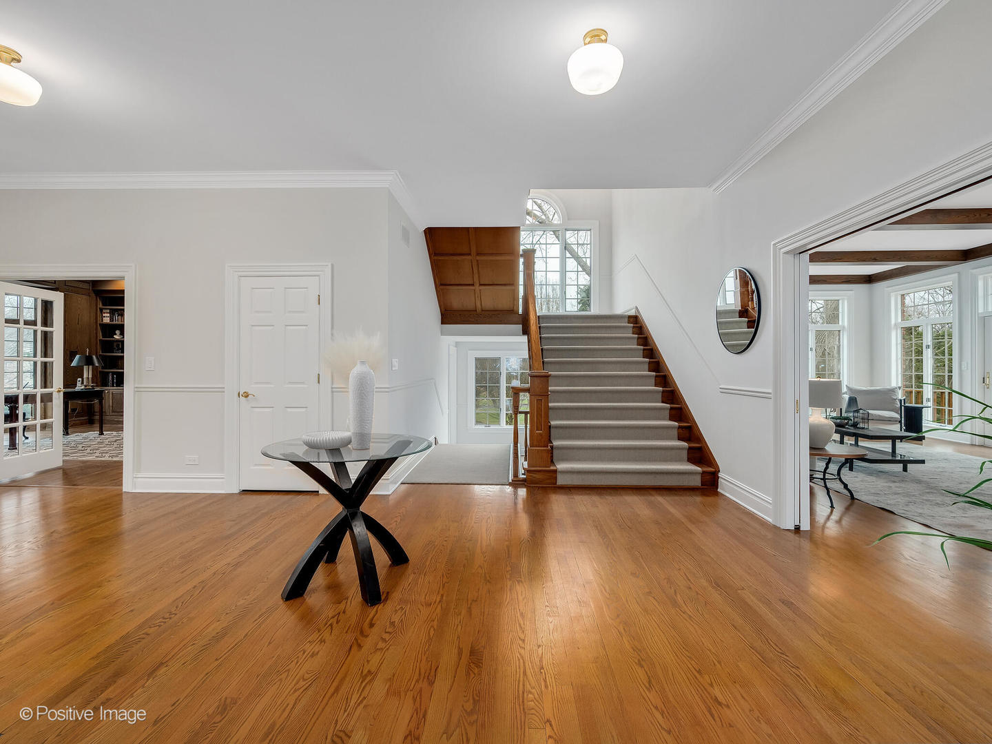 8 Longwood Drive