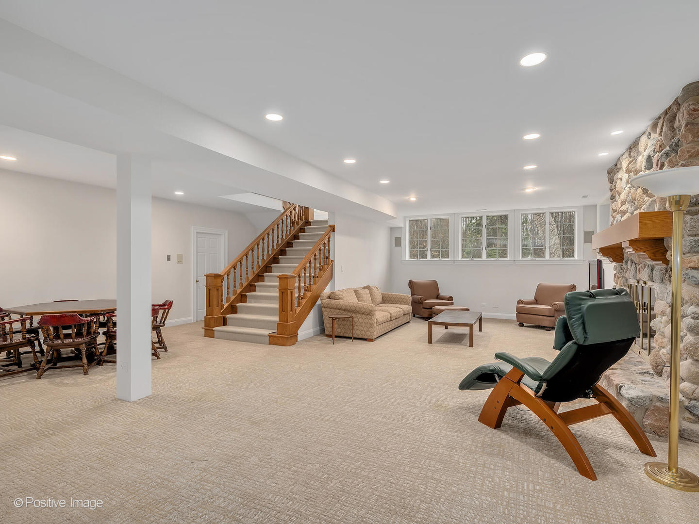 8 Longwood Drive