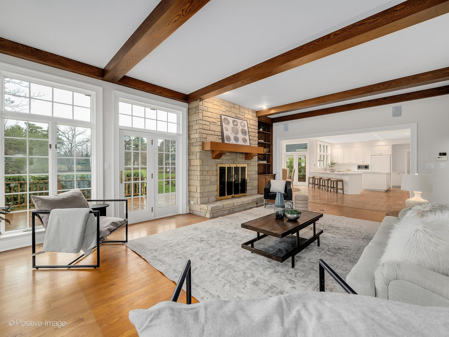 8 Longwood Drive