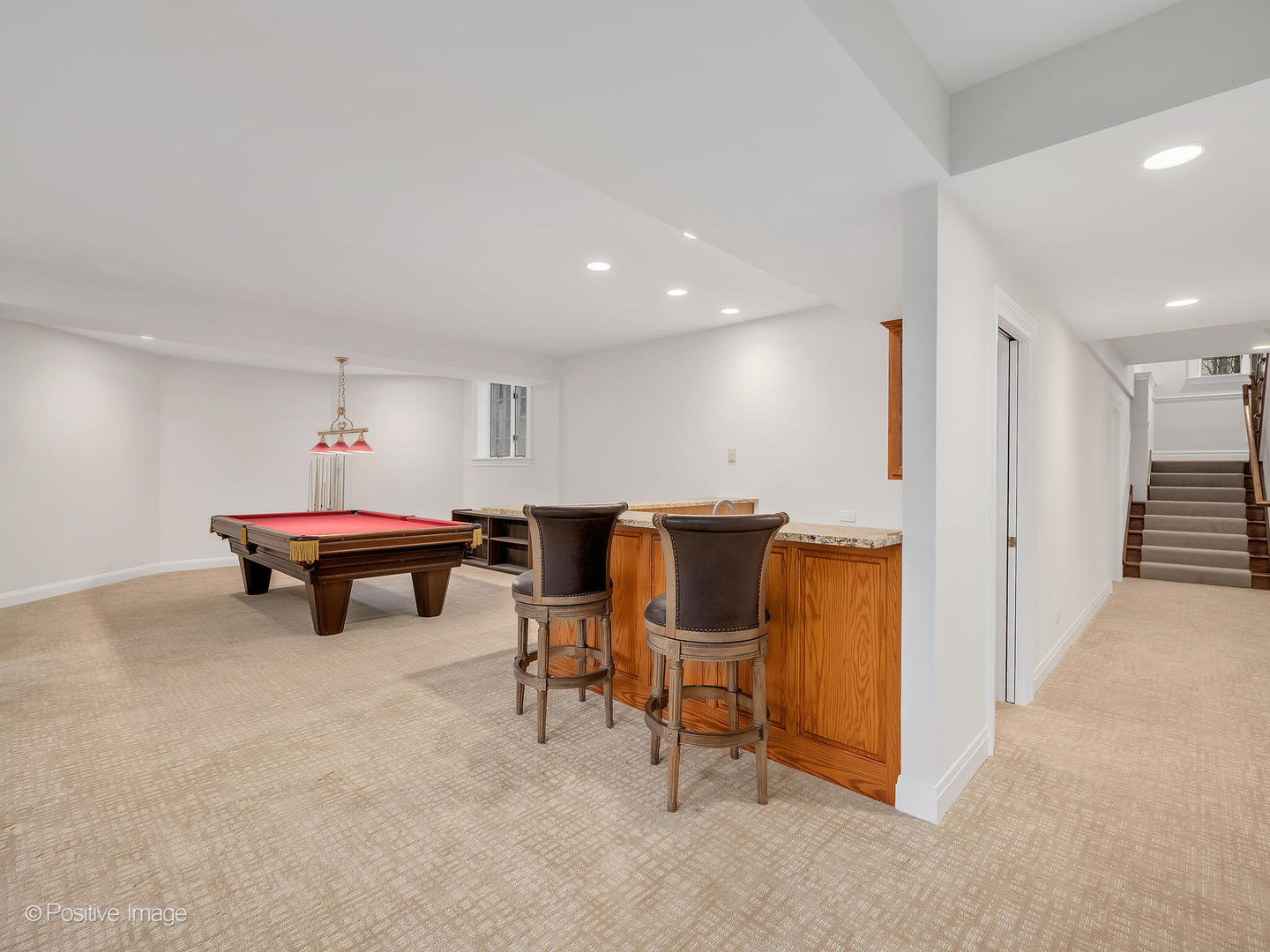 8 Longwood Drive