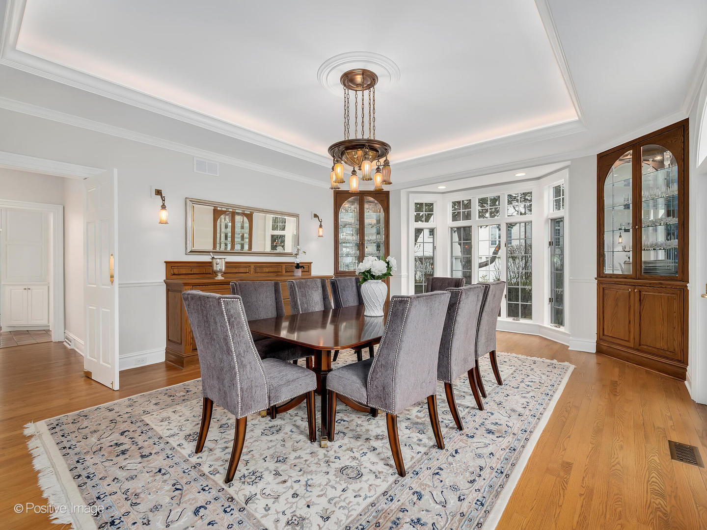 8 Longwood Drive