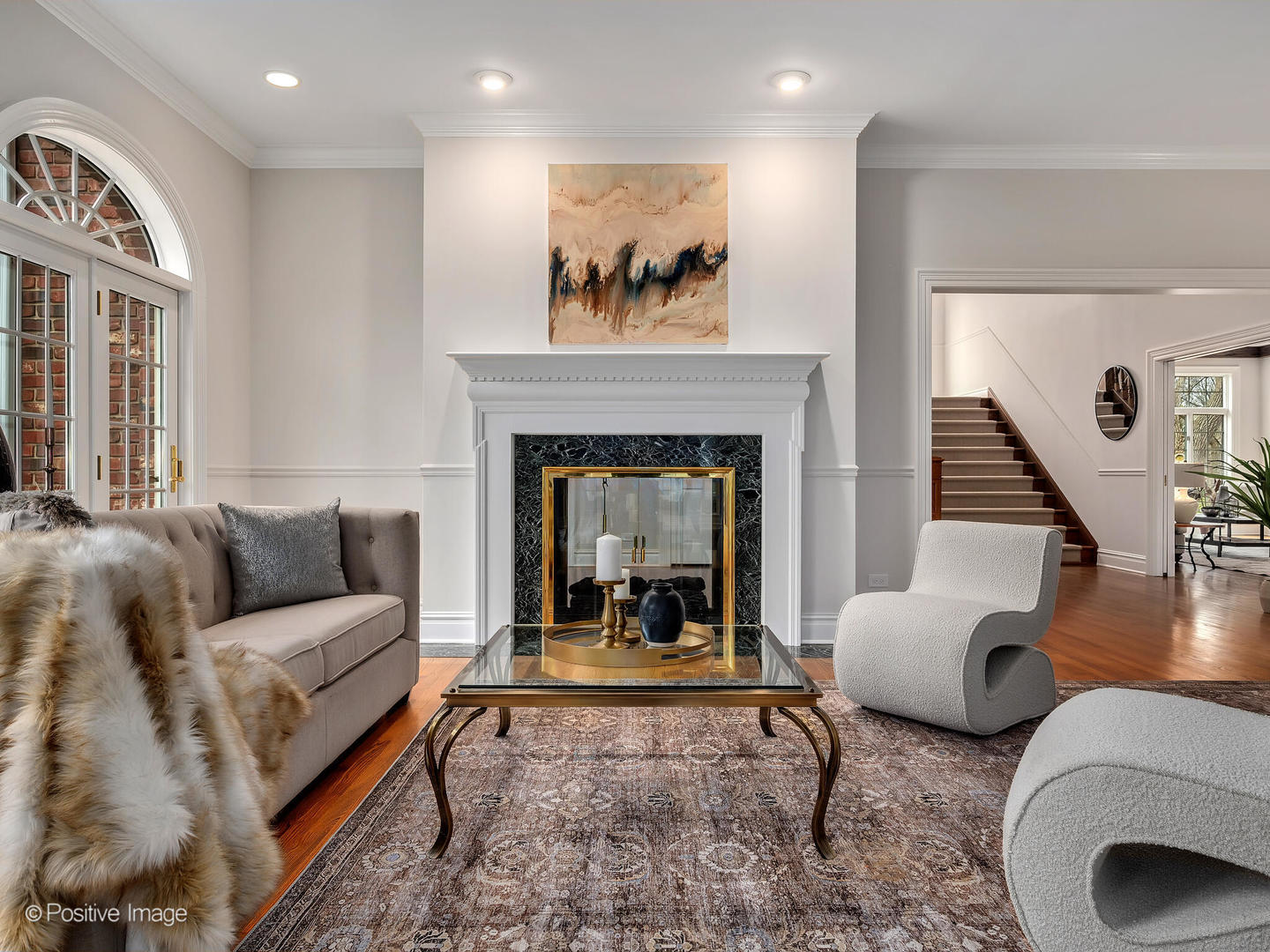 8 Longwood Drive