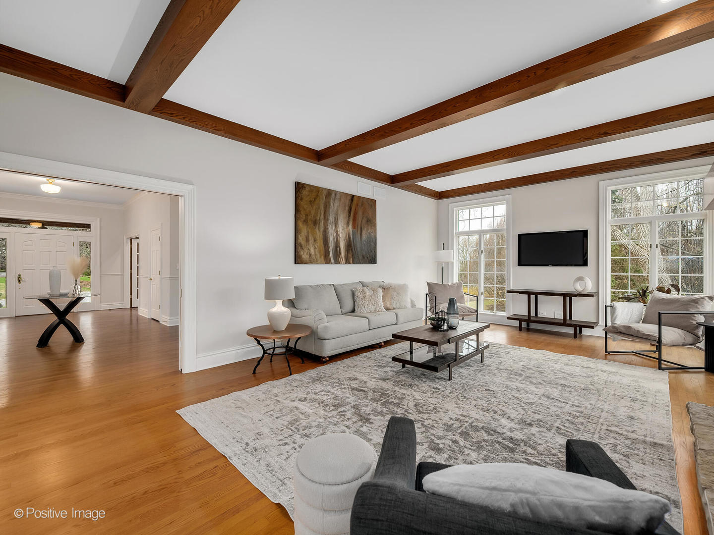 8 Longwood Drive