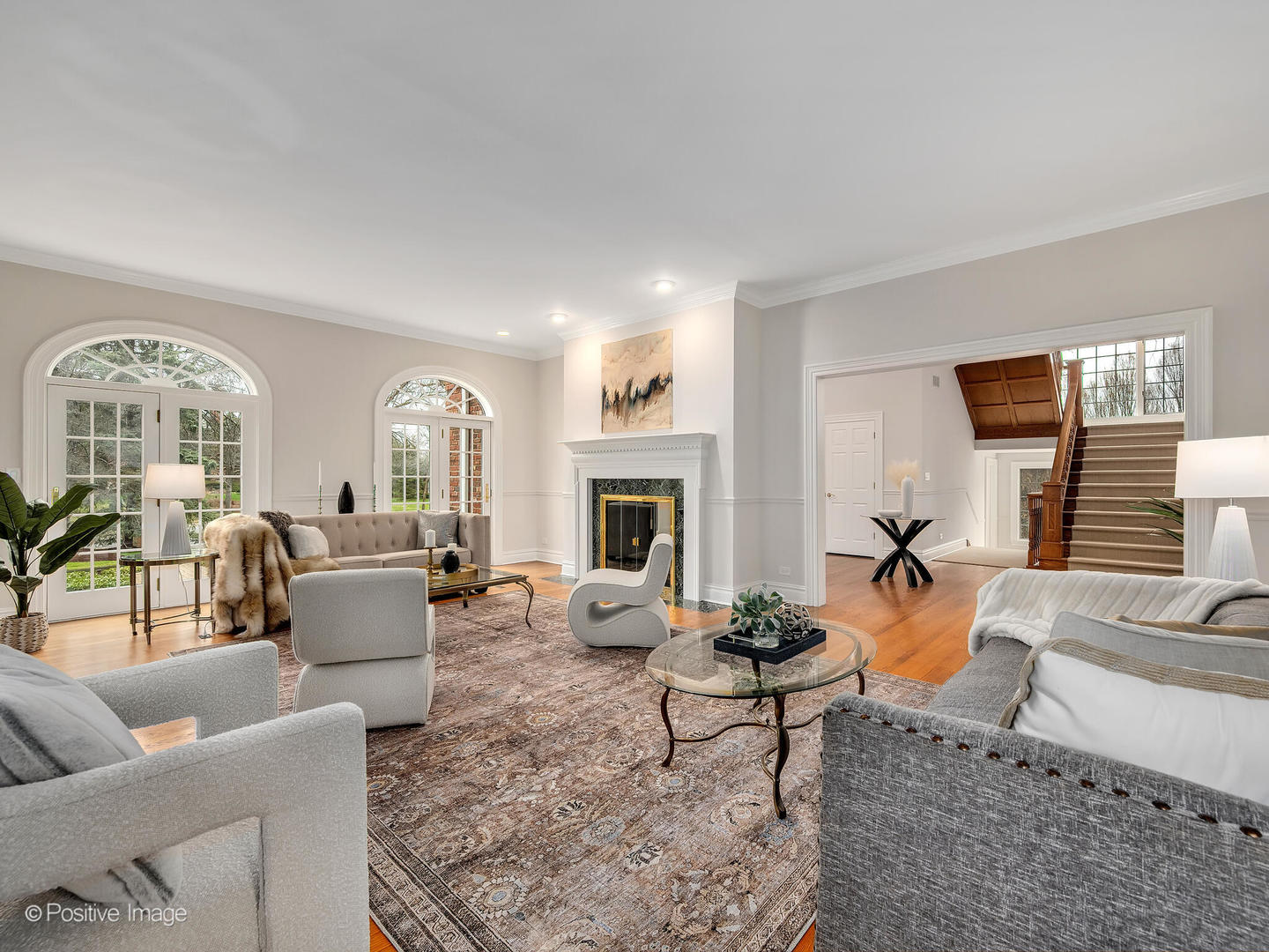 8 Longwood Drive