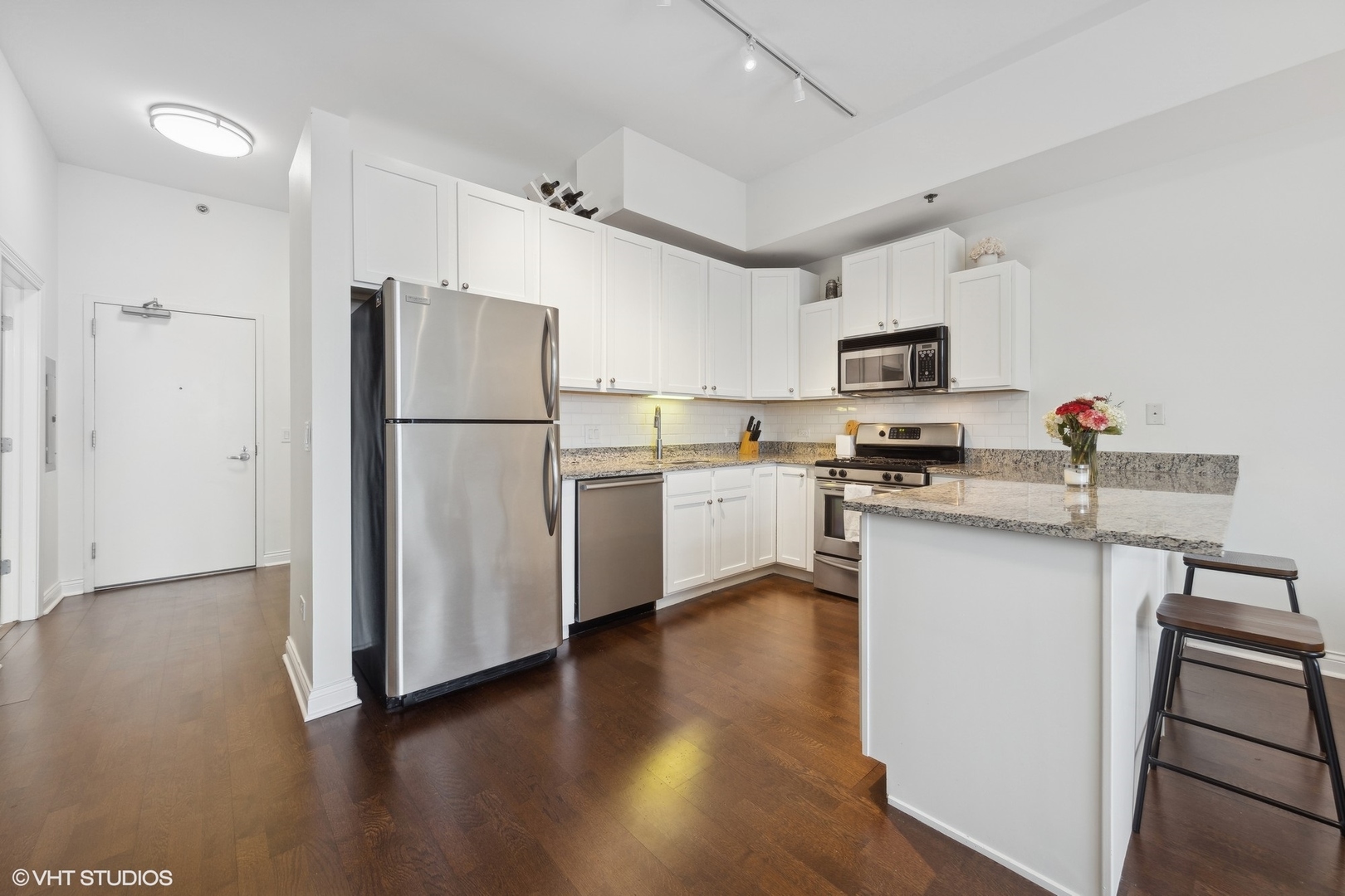 230 W Division Street Unit: 707