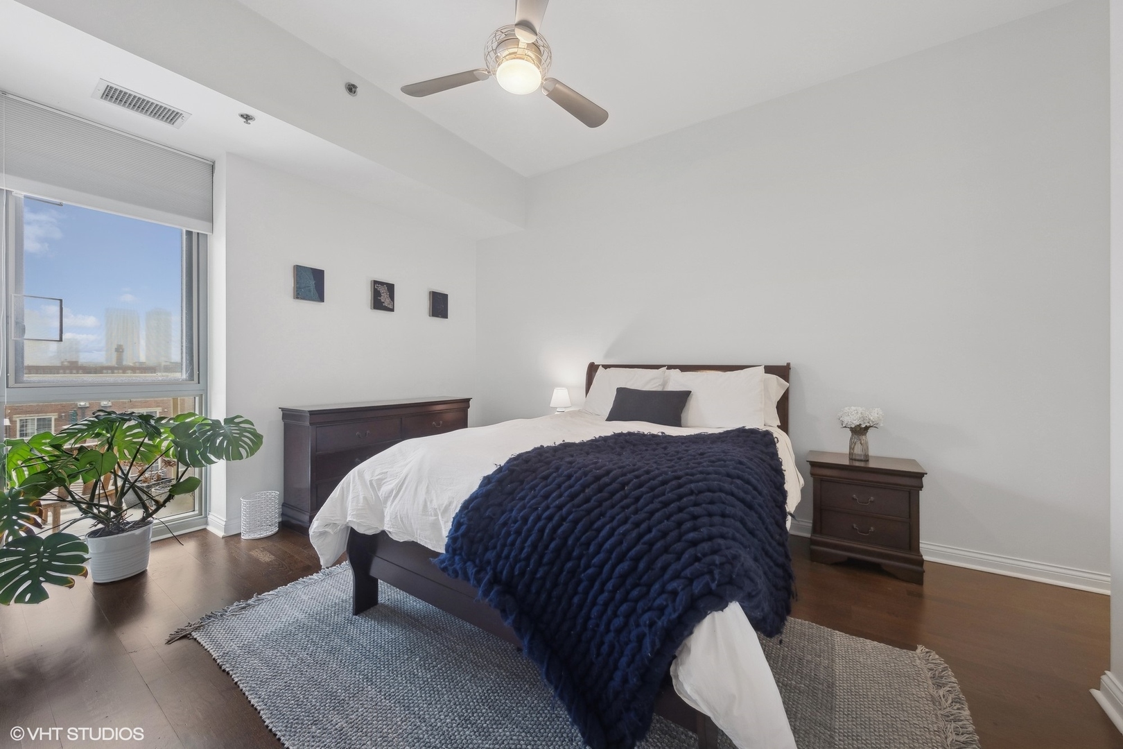 230 W Division Street Unit: 707