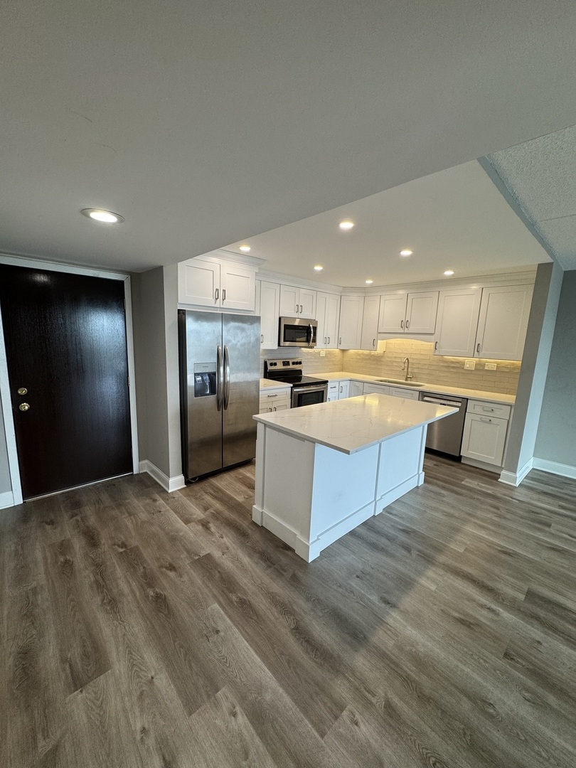 375 Plum Creek Drive Unit: 402