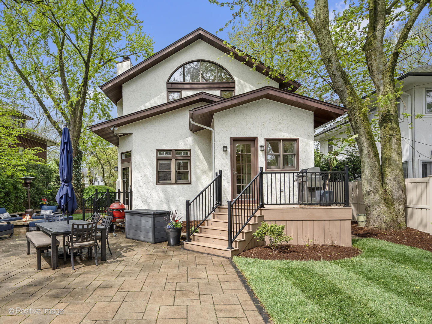 19 N VINE Street
