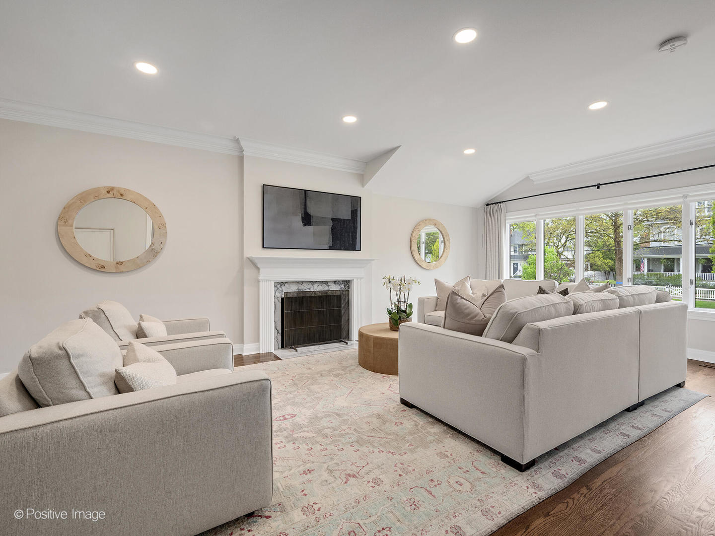 19 N VINE Street