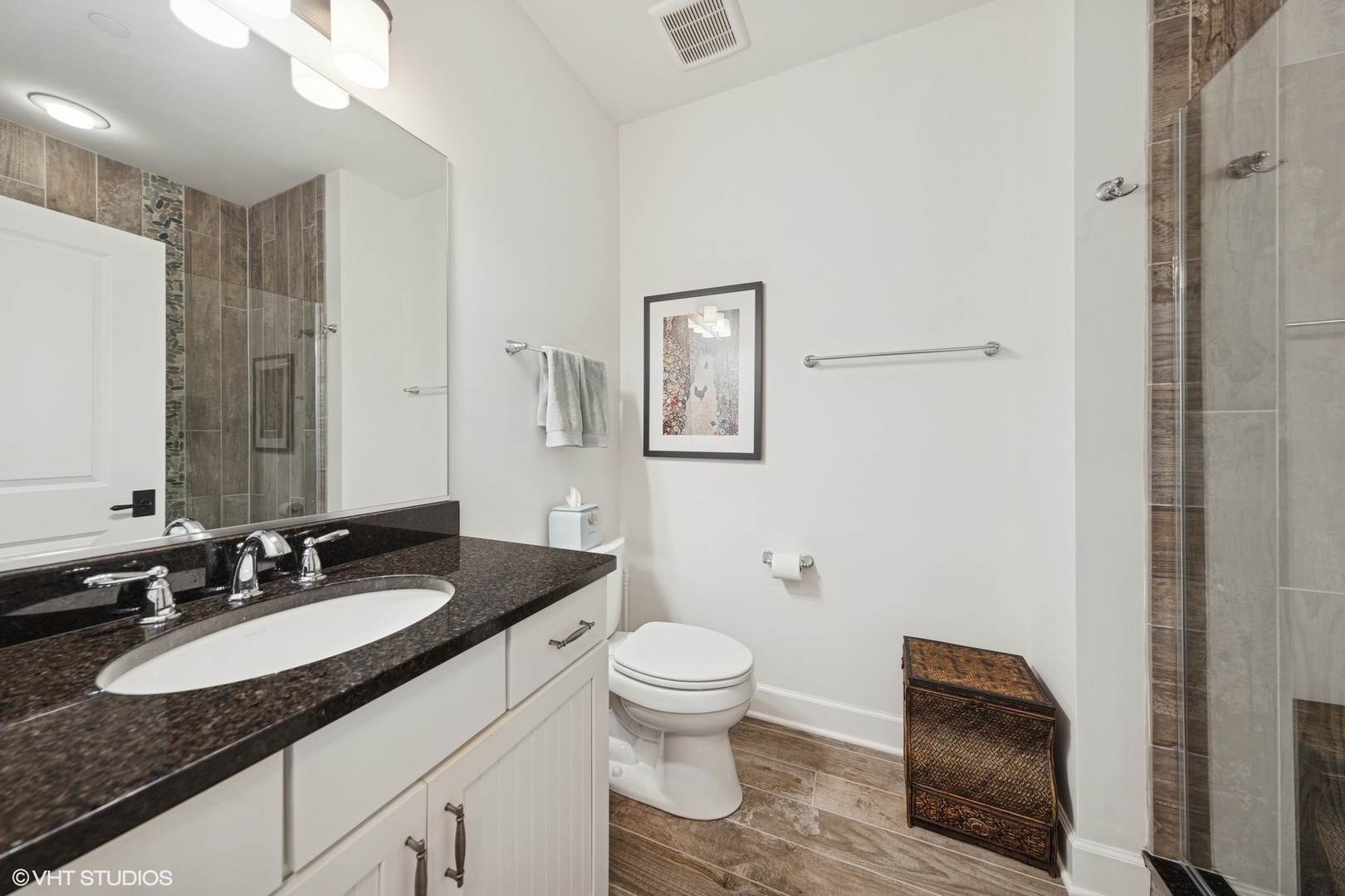 149 W Kennedy Lane Unit: 208