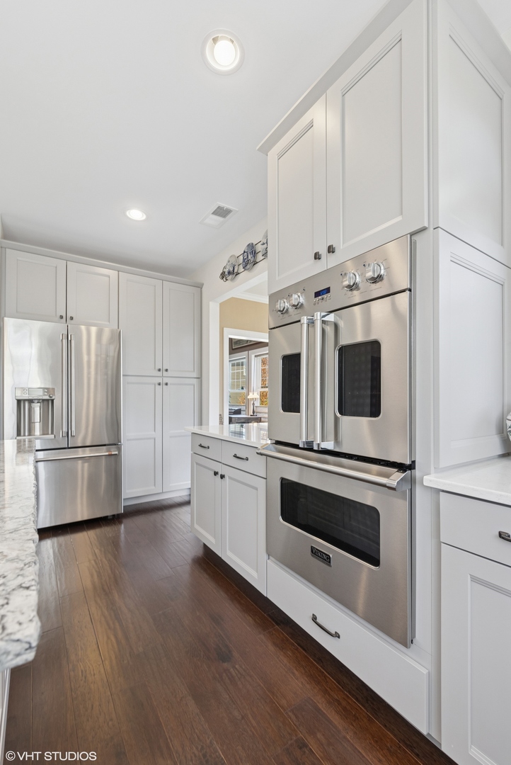 149 W Kennedy Lane Unit: 208