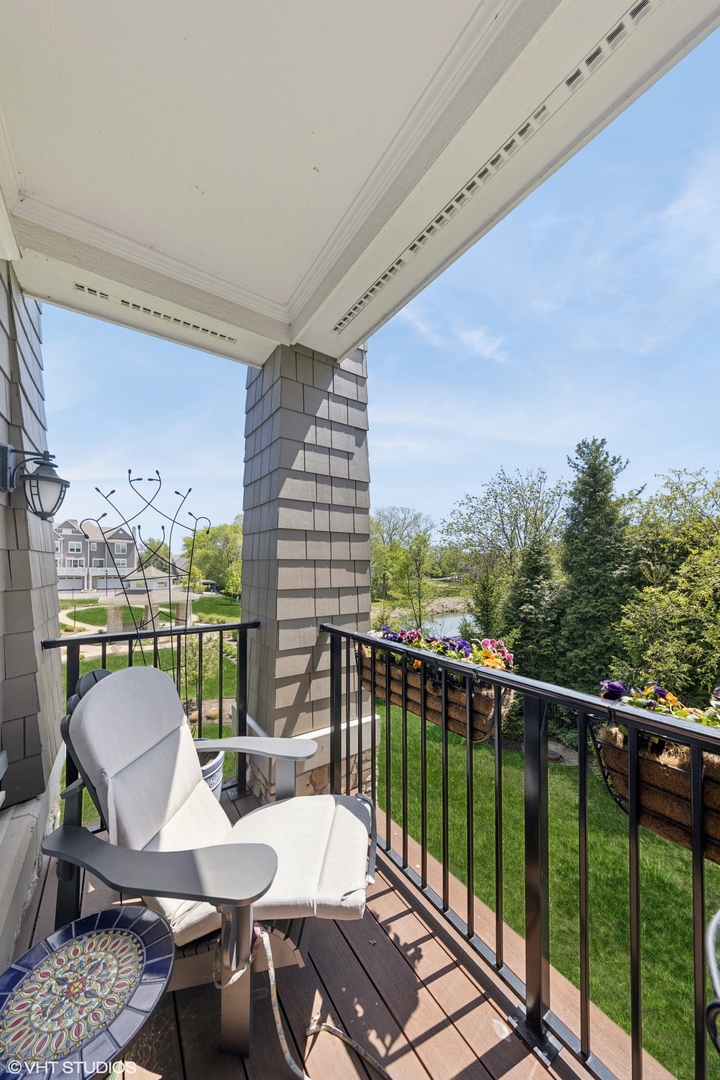 149 W Kennedy Lane Unit: 208