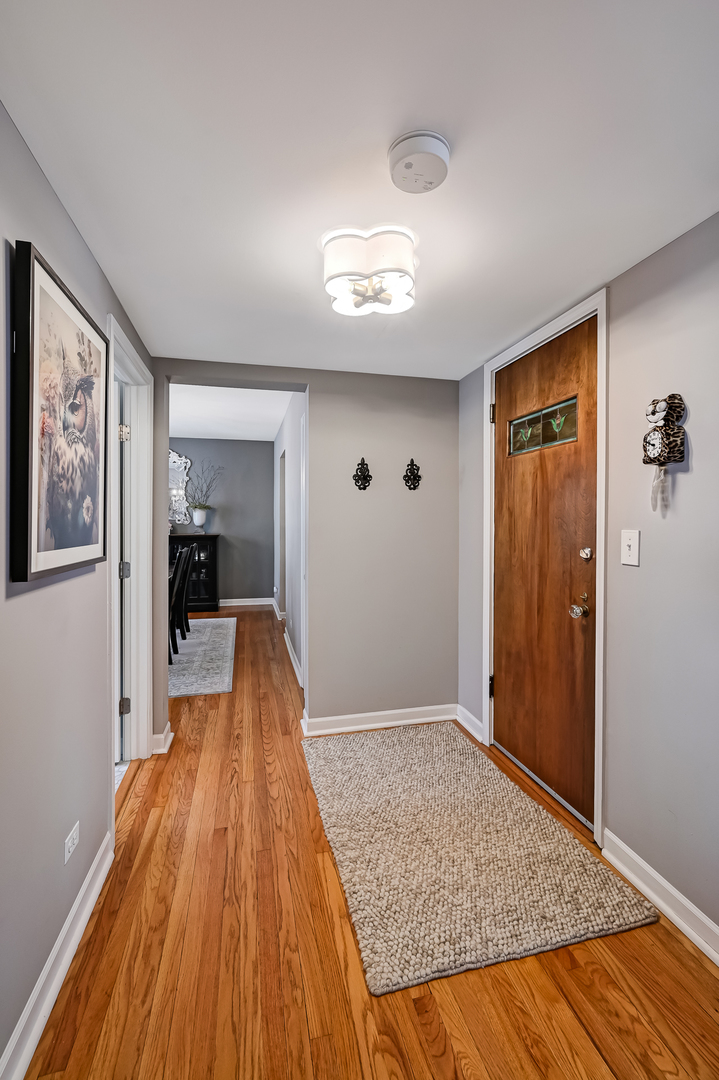 75 E Harris Avenue Unit: 2E